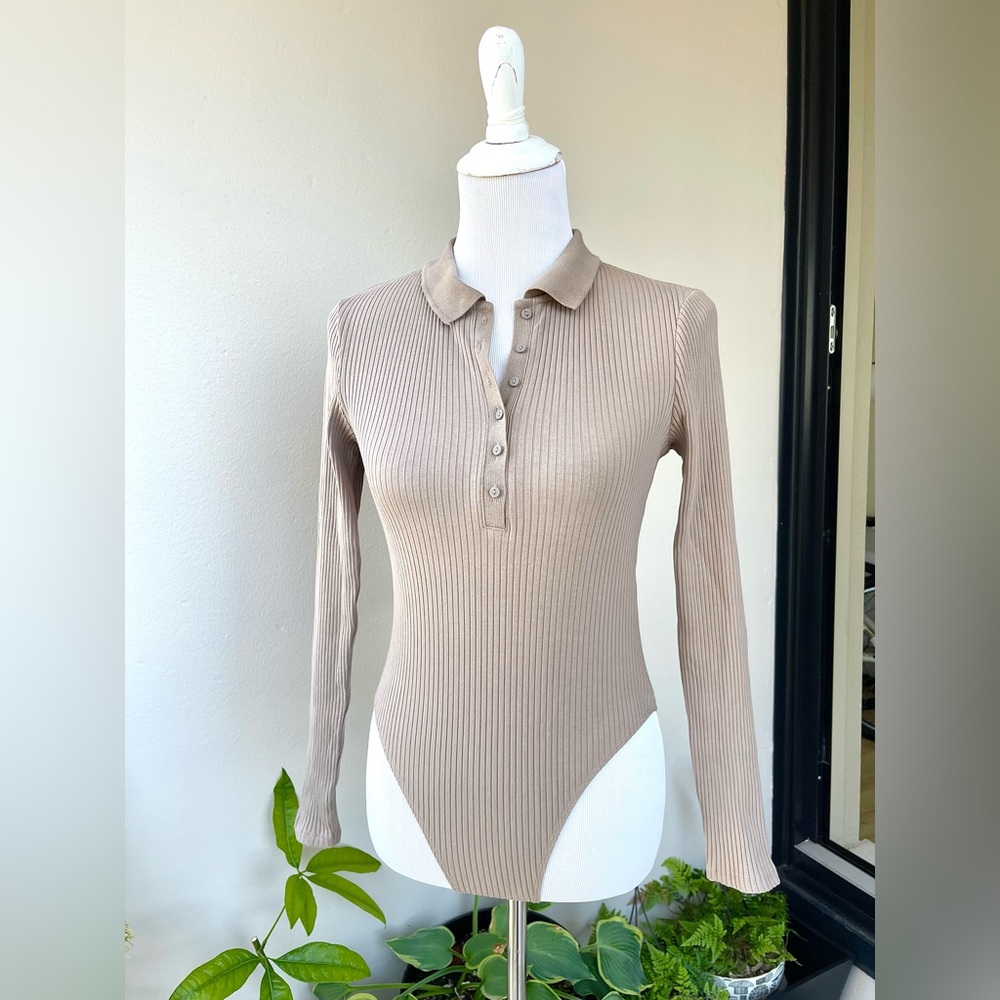 Zara Ribbed Knit Polo Bodysuit in Brown, L